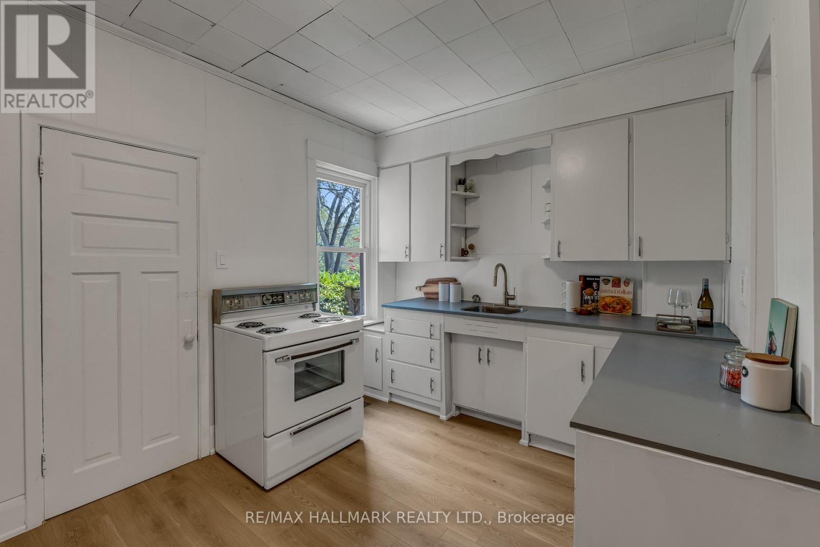 49 Ravina Crescent, Toronto, Ontario  M4J 3L9 - Photo 13 - E13147776
