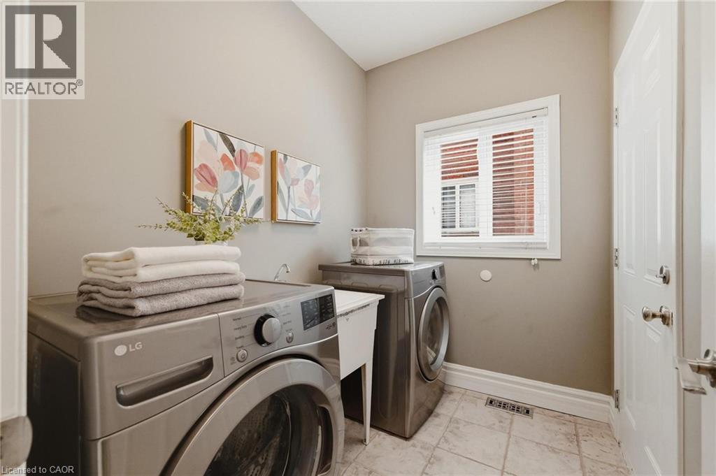 606 Doon South Drive, Kitchener, Ontario  N2P 2X4 - Photo 22 - 40831431
