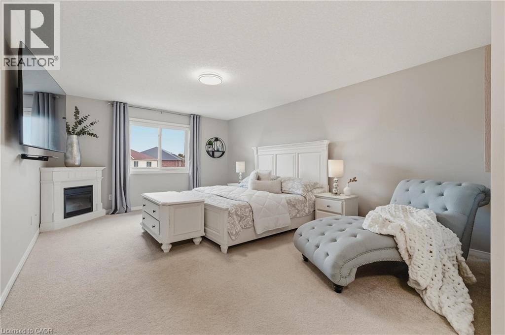 606 Doon South Drive, Kitchener, Ontario  N2P 2X4 - Photo 5 - 40831431