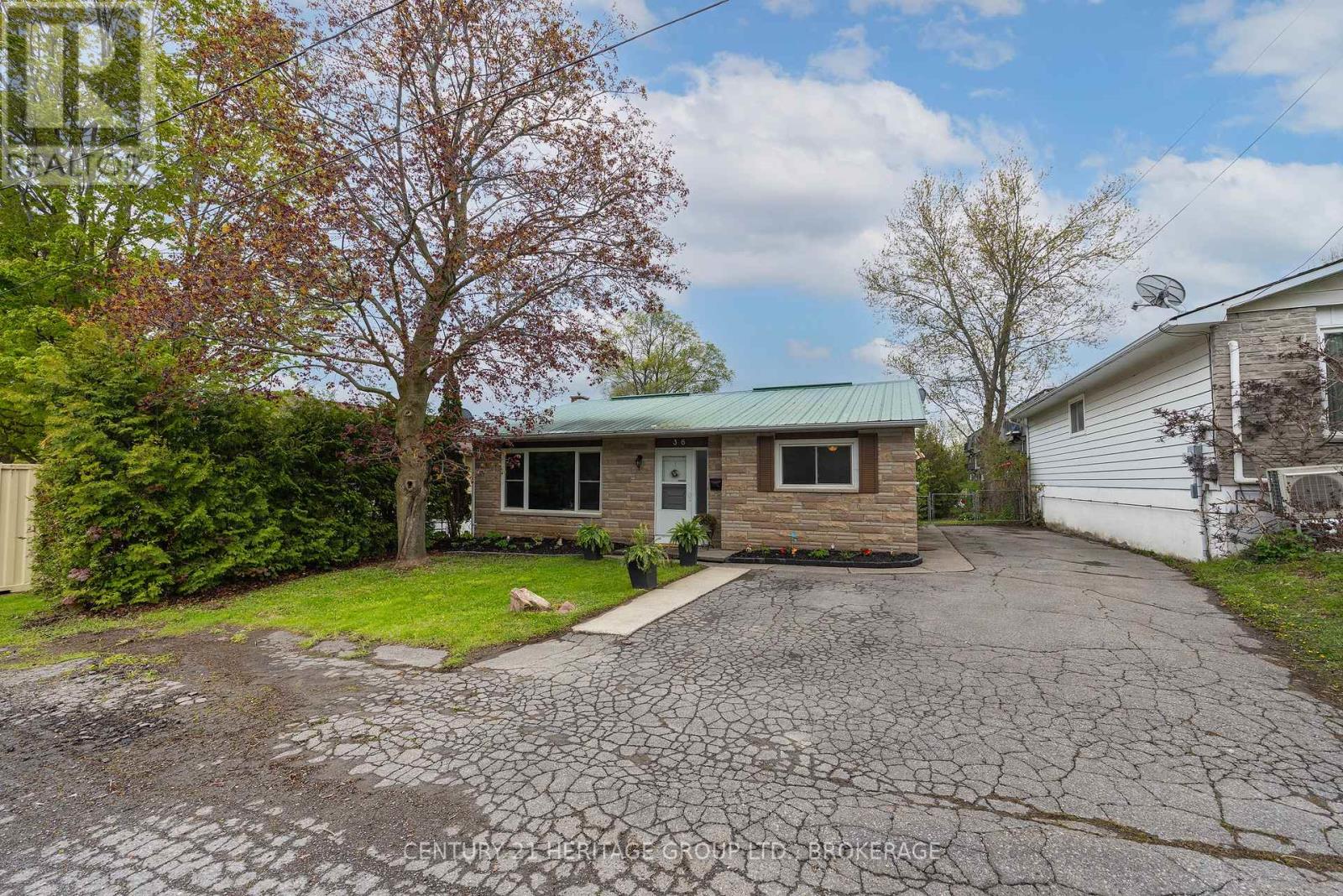 36 Napier Street, Greater Napanee, Ontario  K7R 3R9 - Photo 3 - X13147824