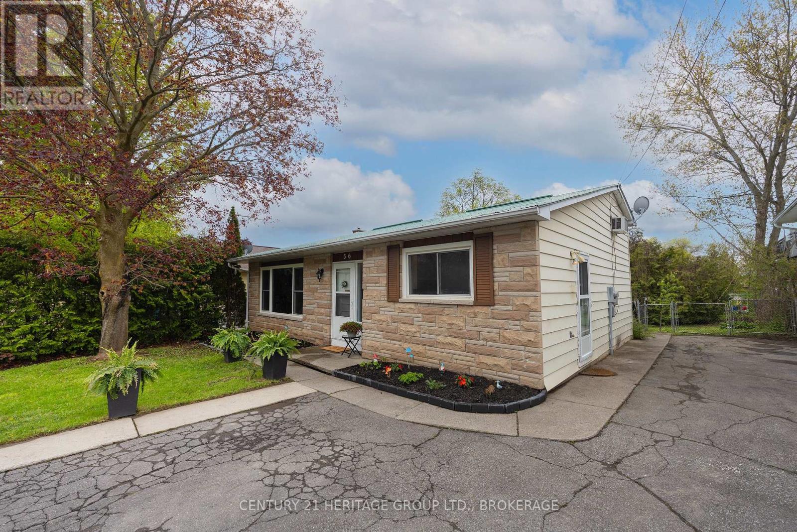 36 Napier Street, Greater Napanee, Ontario  K7R 3R9 - Photo 5 - X13147824