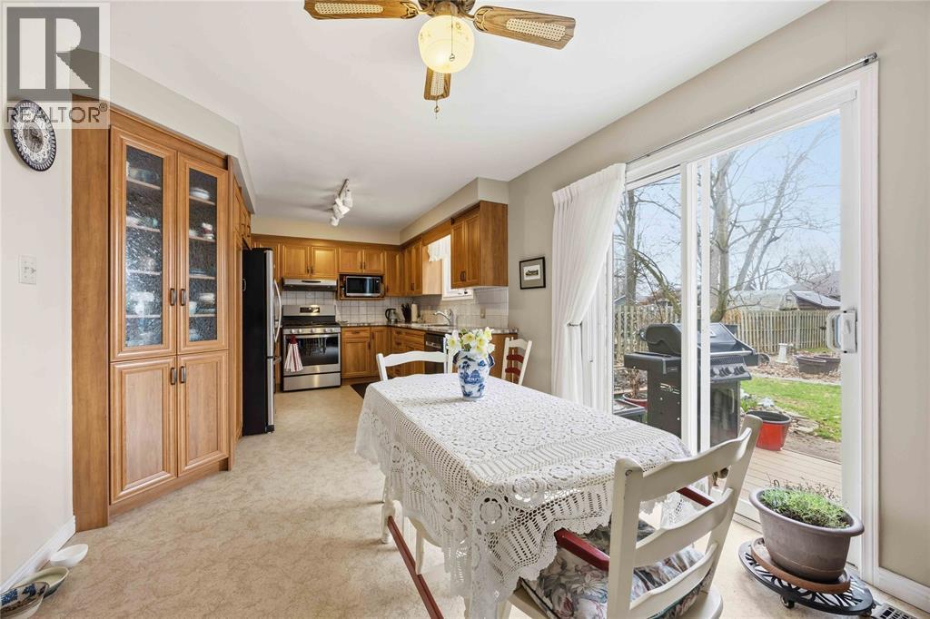 4361 Third Street, Petrolia, Ontario  N0N 1R0 - Photo 11 - 26007555