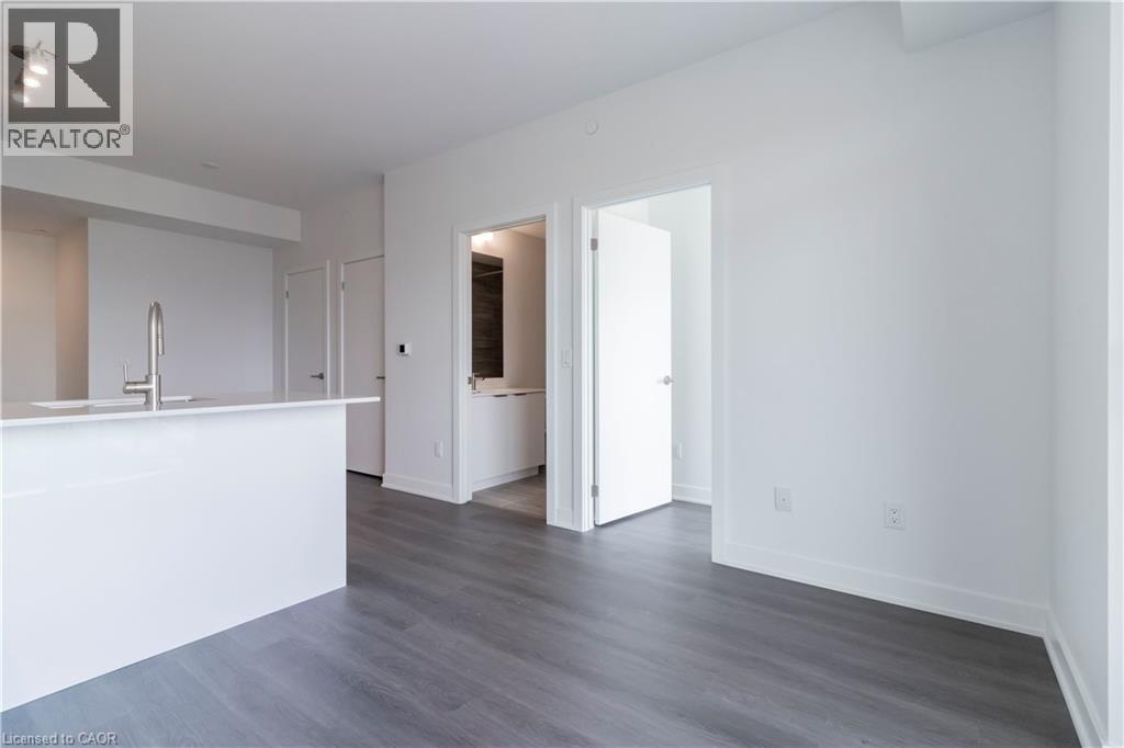 25 Wellington South Street S Unit# 1004, Kitchener, Ontario  N2G 0G5 - Photo 4 - 40831358