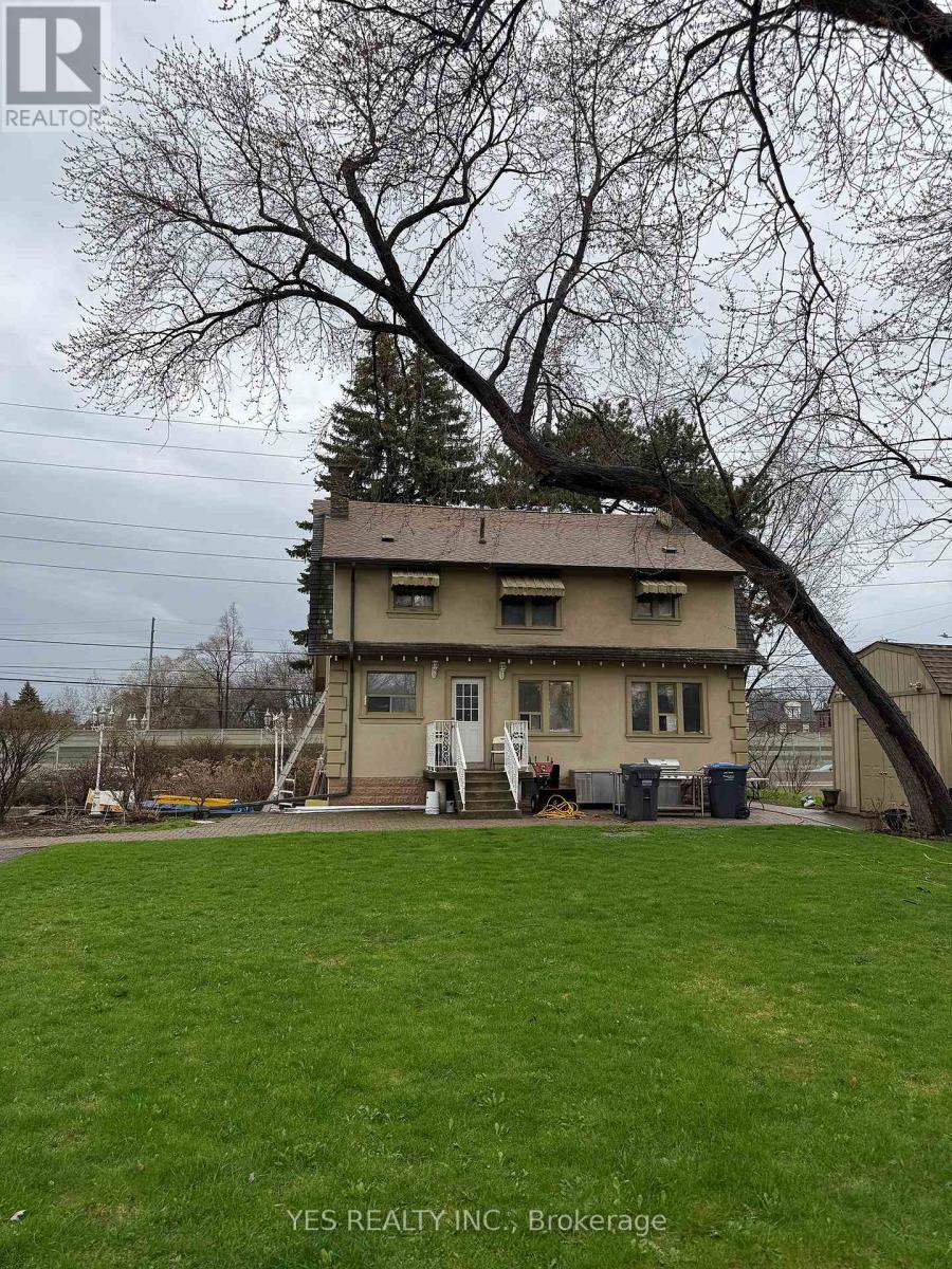 199 NORTH SERVICE ROAD, Mississauga, Ontario