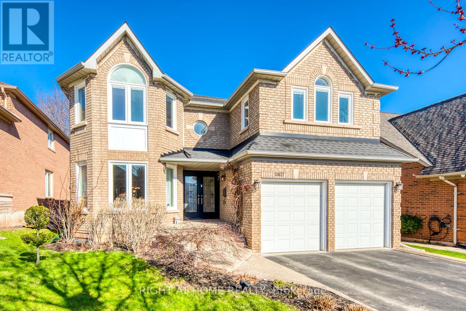 1403 Bayshire Drive, Oakville, Ontario  L6H 6E8 - Photo 1 - W13147764