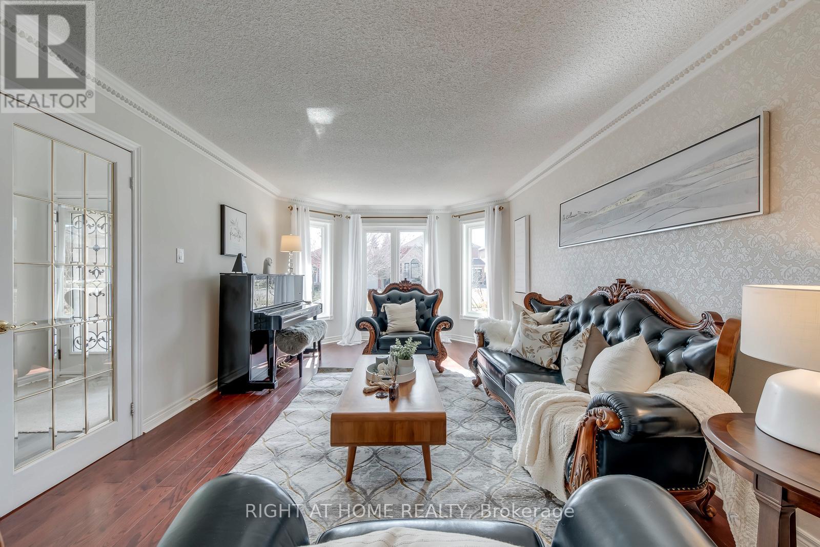 1403 Bayshire Drive, Oakville, Ontario  L6H 6E8 - Photo 11 - W13147764