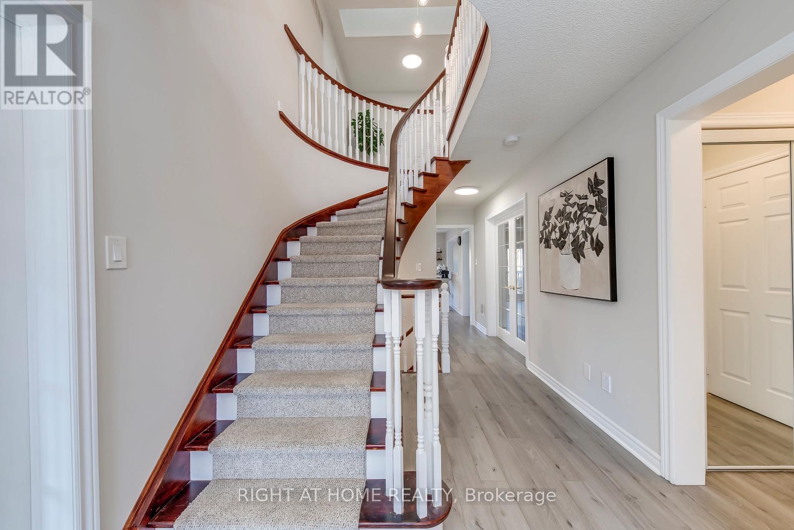 1403 Bayshire Drive, Oakville, Ontario  L6H 6E8 - Photo 26 - W13147764