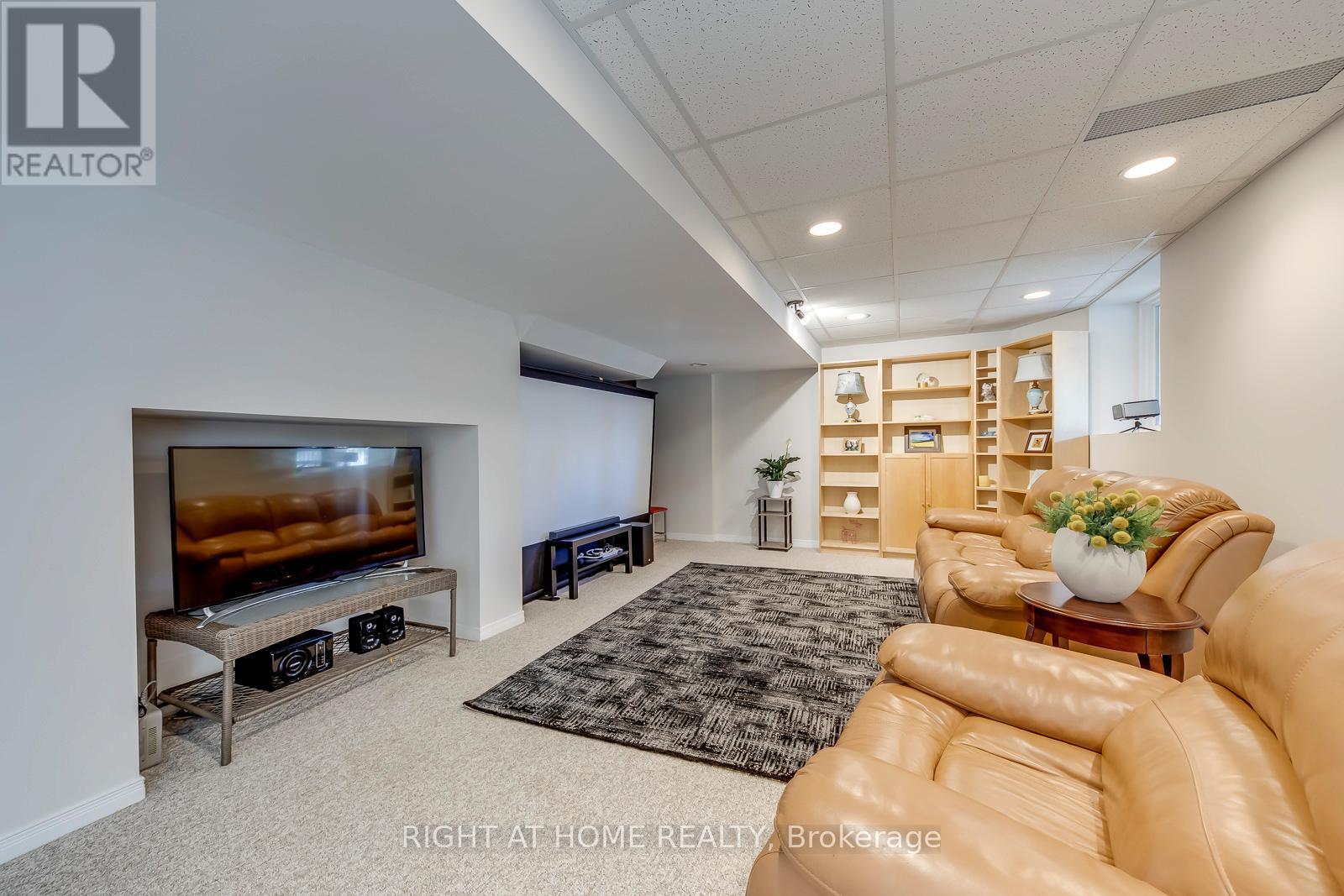 1403 Bayshire Drive, Oakville, Ontario  L6H 6E8 - Photo 40 - W13147764