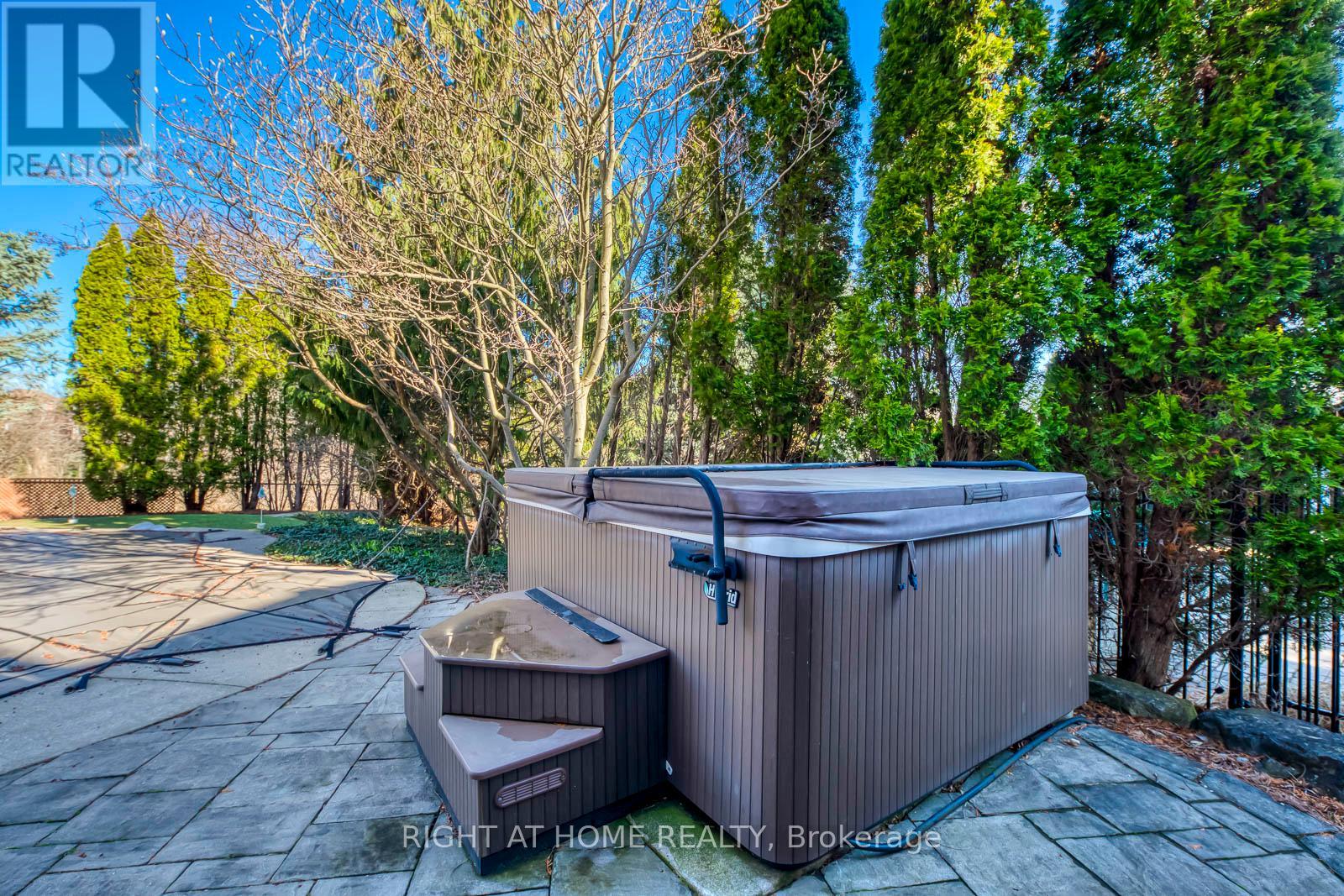 1403 Bayshire Drive, Oakville, Ontario  L6H 6E8 - Photo 49 - W13147764