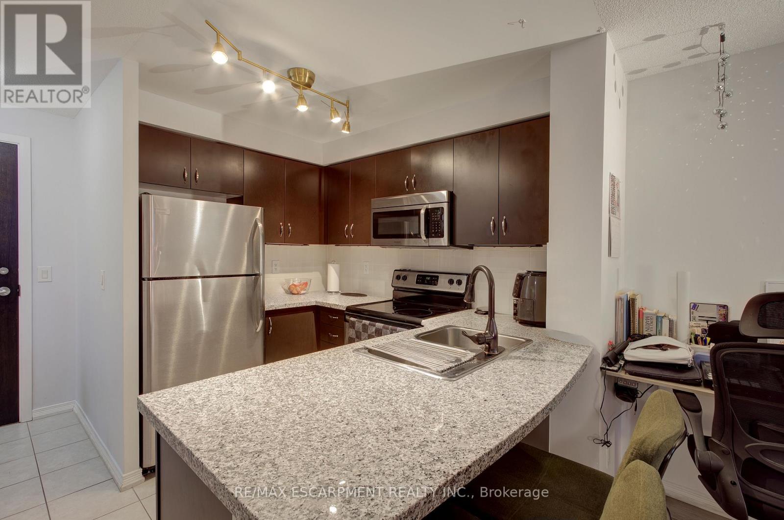 1009 - 3 Michael Power Place, Toronto, Ontario  M9A 0A2 - Photo 11 - W13147918