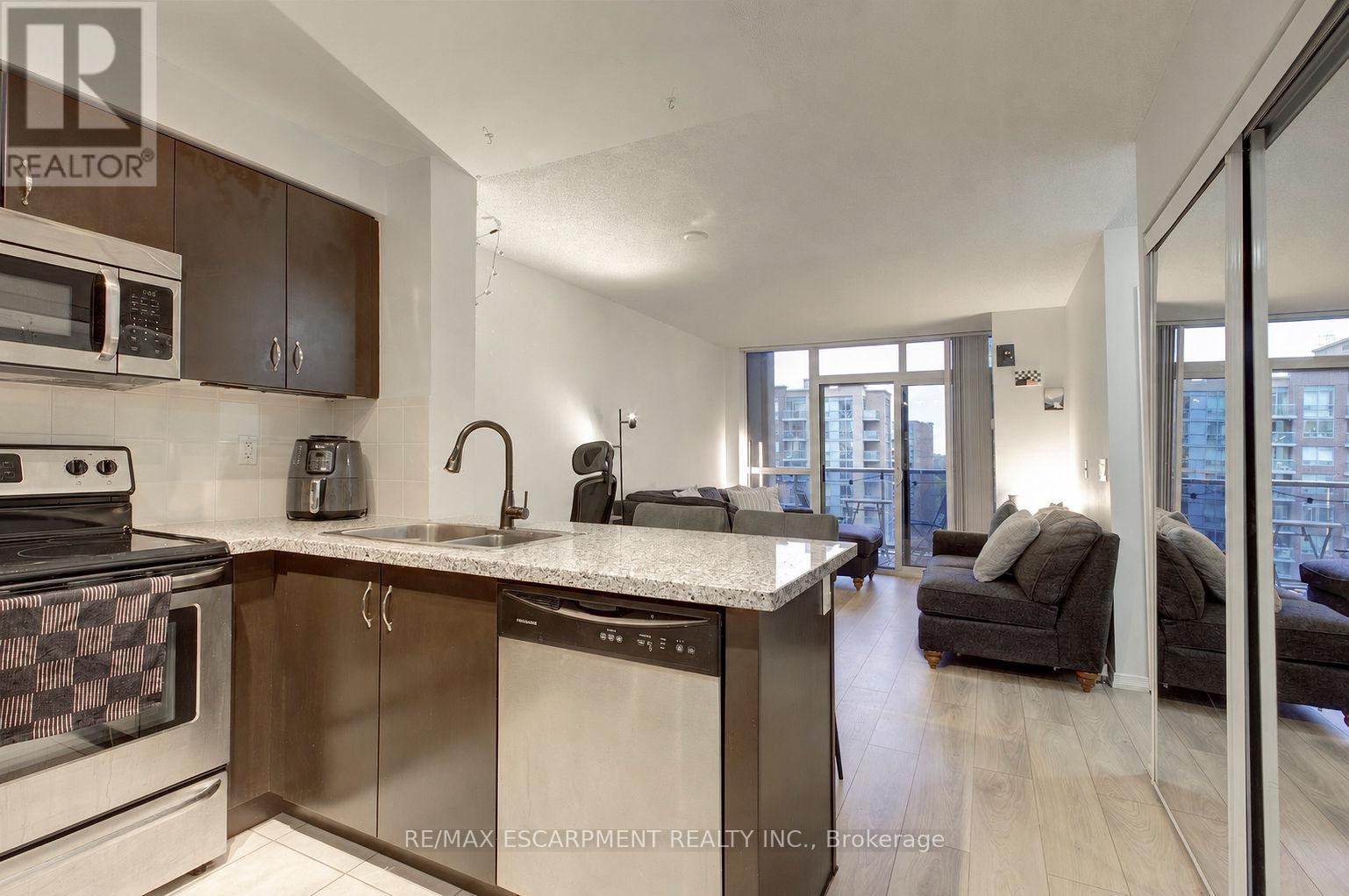 1009 - 3 Michael Power Place, Toronto, Ontario  M9A 0A2 - Photo 5 - W13147918