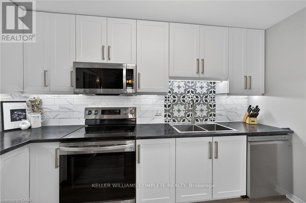 208 - 6 Niagara Street, Grimsby, Ontario  L3M 5A4 - Photo 3 - X13147800