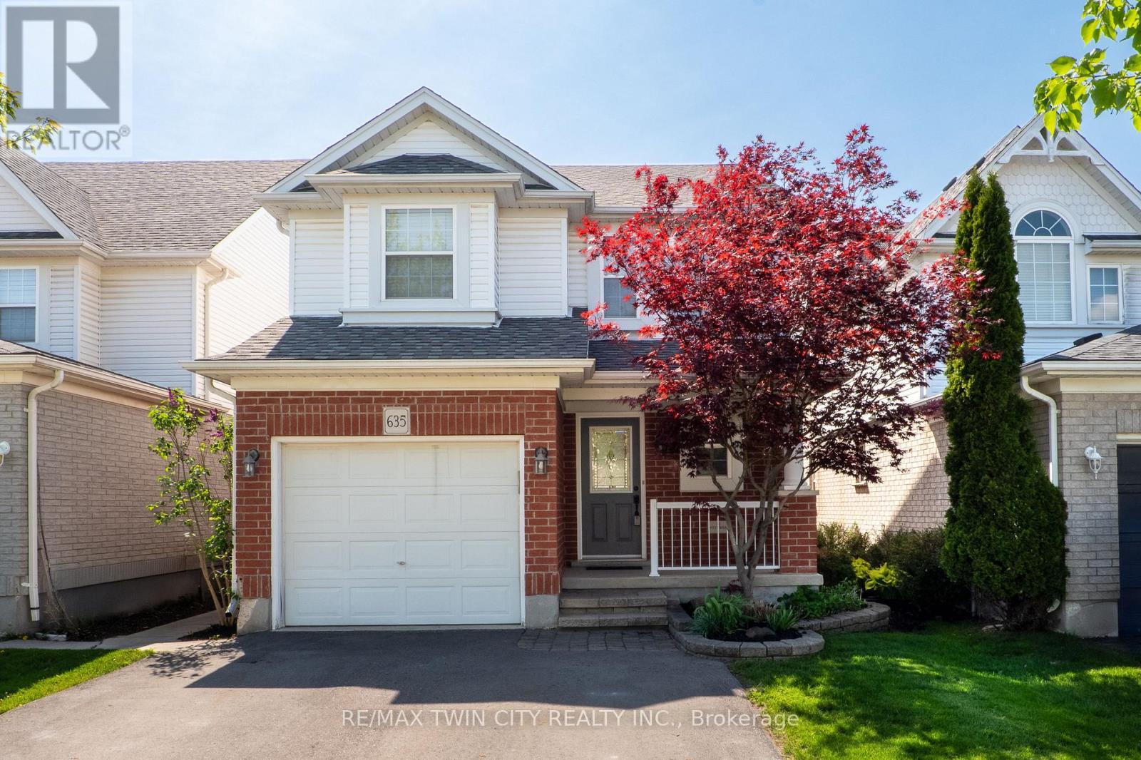635 Bonavista Drive, Waterloo, Ontario  N2K 4B3 - Photo 1 - X13147848