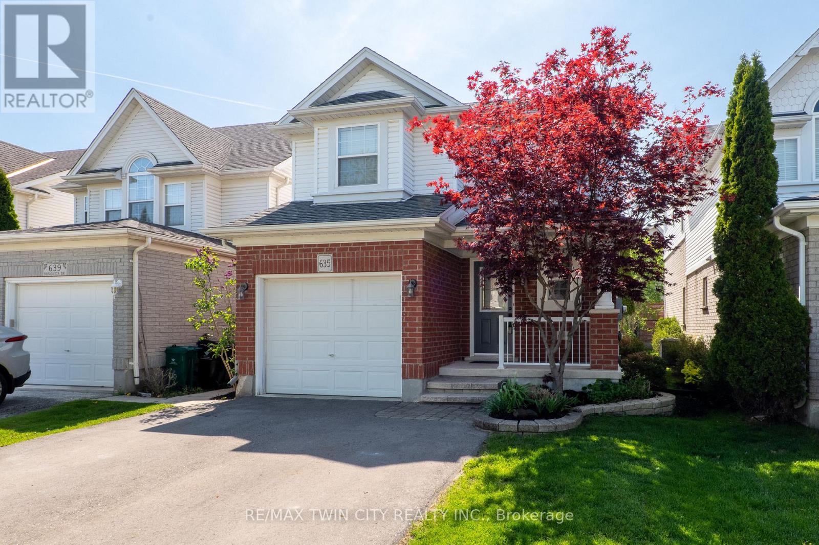 635 Bonavista Drive, Waterloo, Ontario  N2K 4B3 - Photo 4 - X13147848