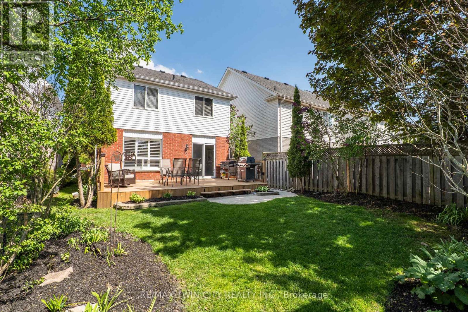 635 Bonavista Drive, Waterloo, Ontario  N2K 4B3 - Photo 45 - X13147848