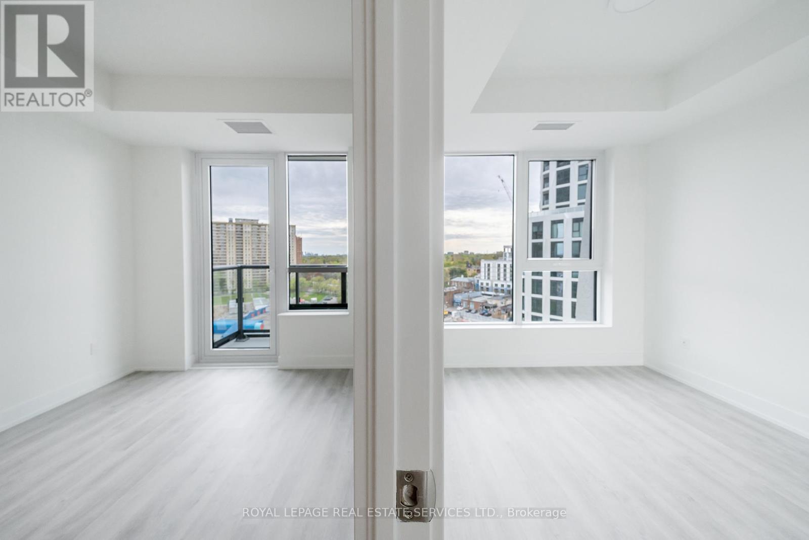 1207 - 60 Central Park Road Way, Toronto, Ontario  M9A 0E6 - Photo 16 - W13143230