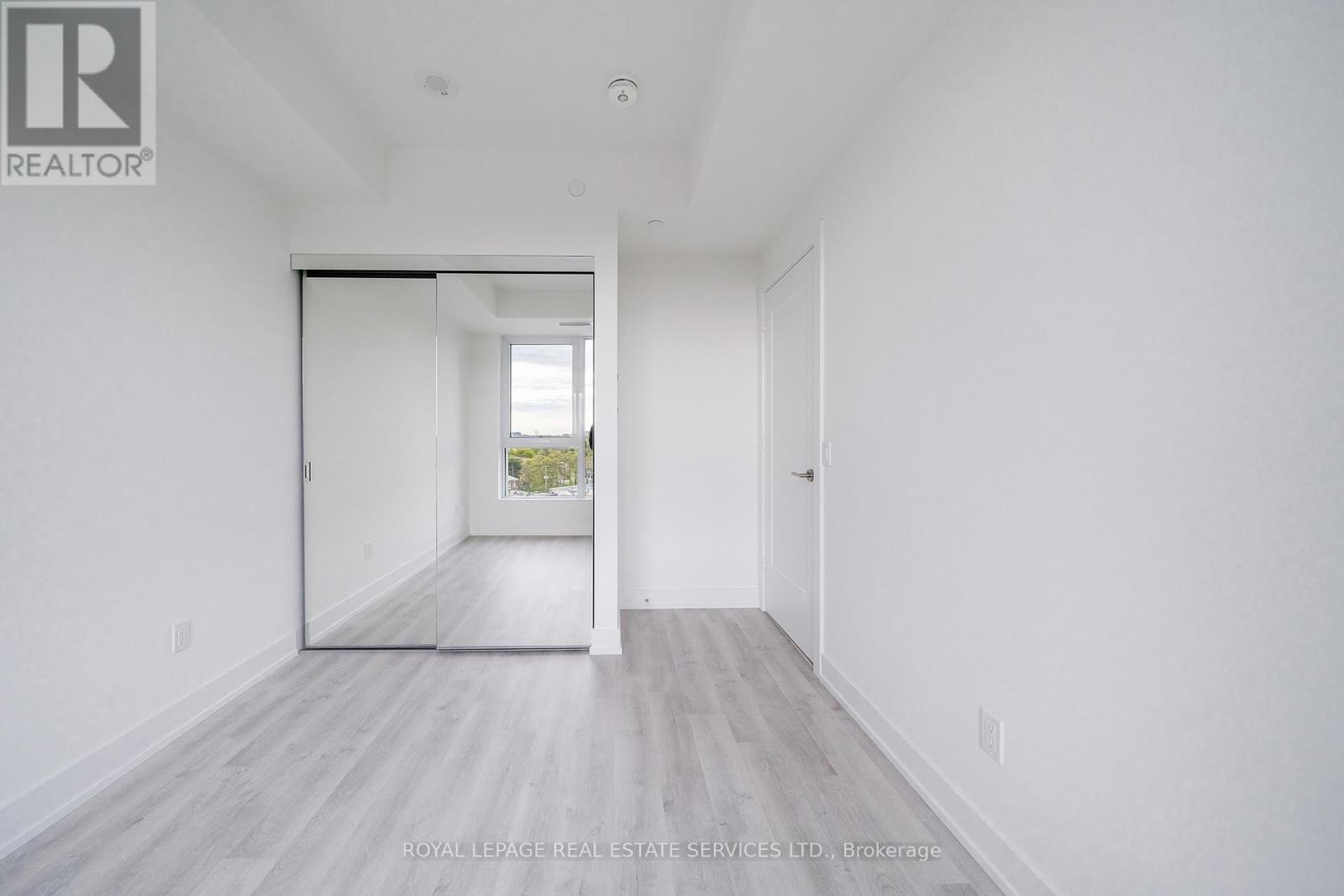 1207 - 60 Central Park Road Way, Toronto, Ontario  M9A 0E6 - Photo 18 - W13143230