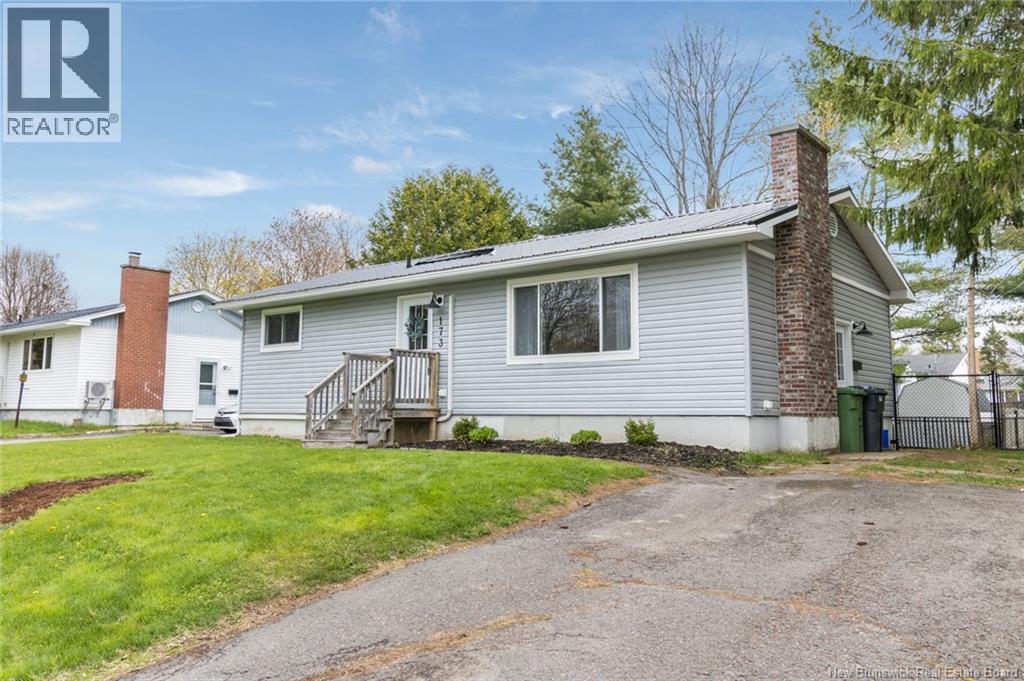 173 Gulliver Drive, Fredericton, New Brunswick  E3A 5B1 - Photo 1 - NB139858