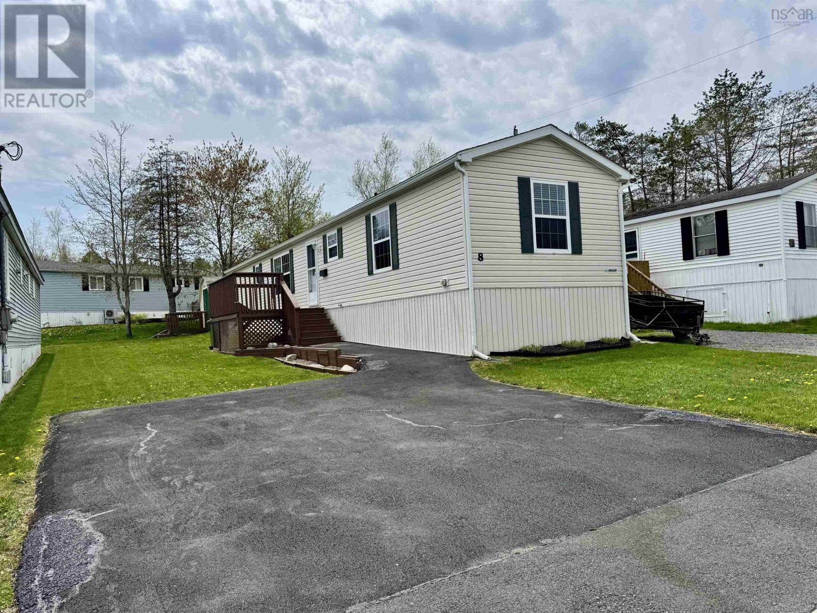 8 Yeadon Drive, Middle Sackville, Nova Scotia  B4E 2Z4 - Photo 1 - 202611432