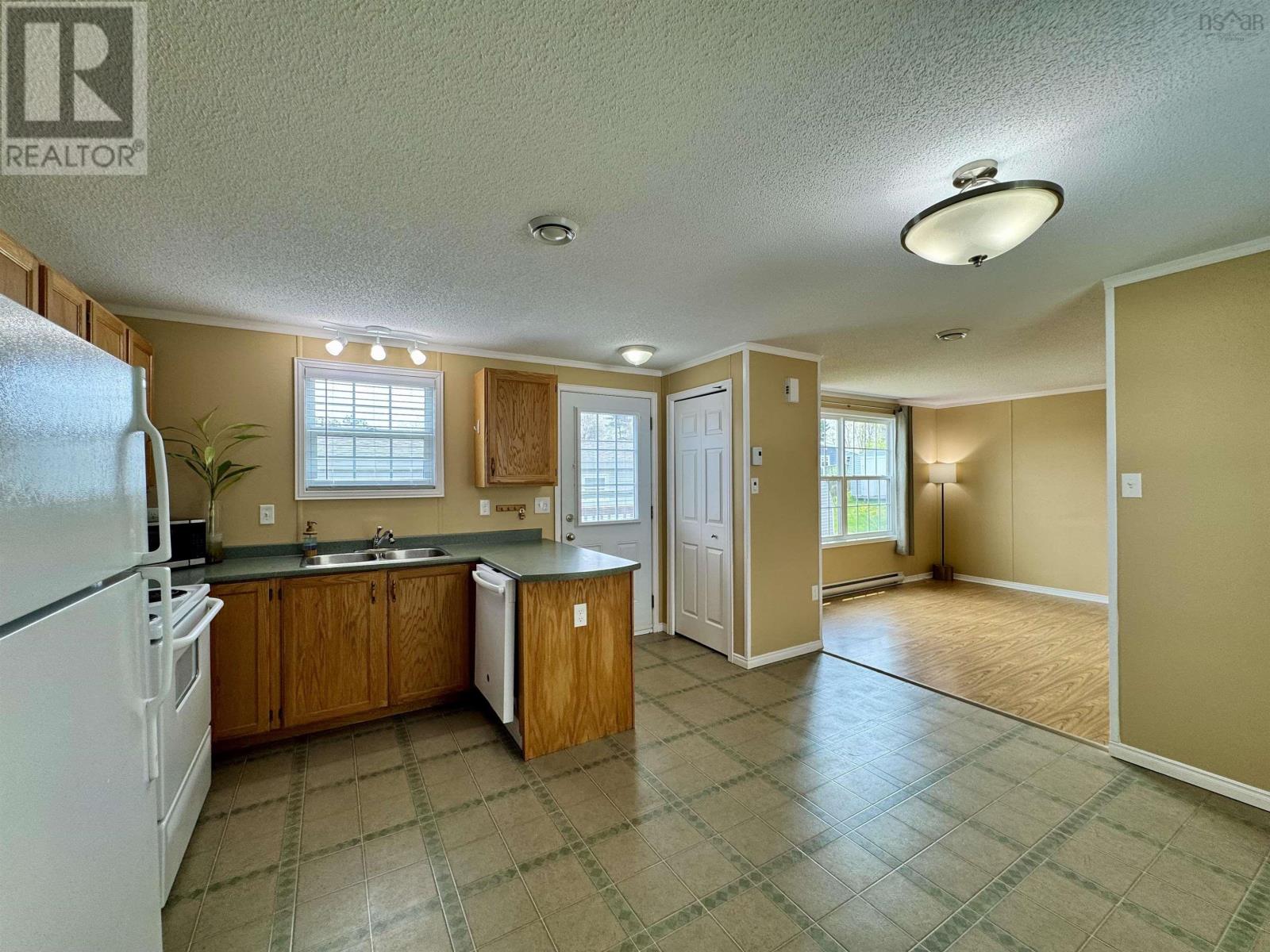 8 Yeadon Drive, Middle Sackville, Nova Scotia  B4E 2Z4 - Photo 16 - 202611432
