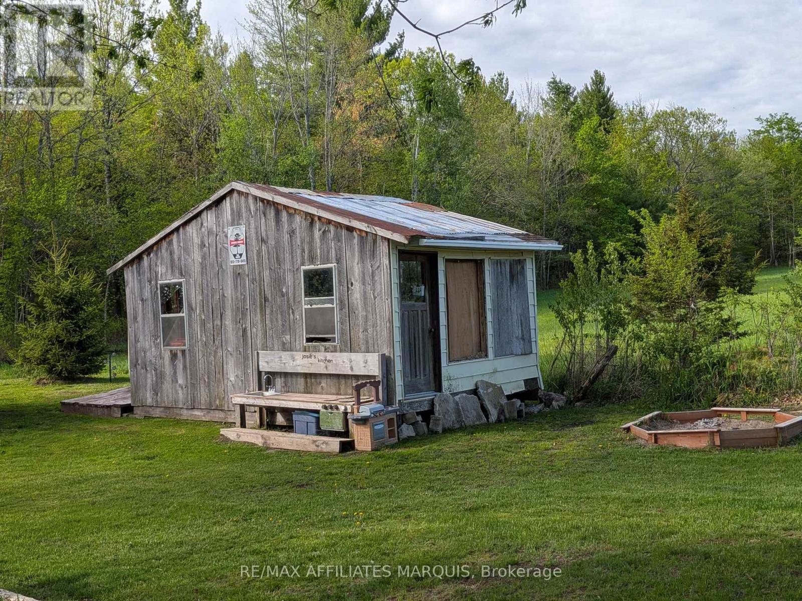 480 Porter Road, Rideau Lakes, Ontario  K0G 1X0 - Photo 28 - X12640214