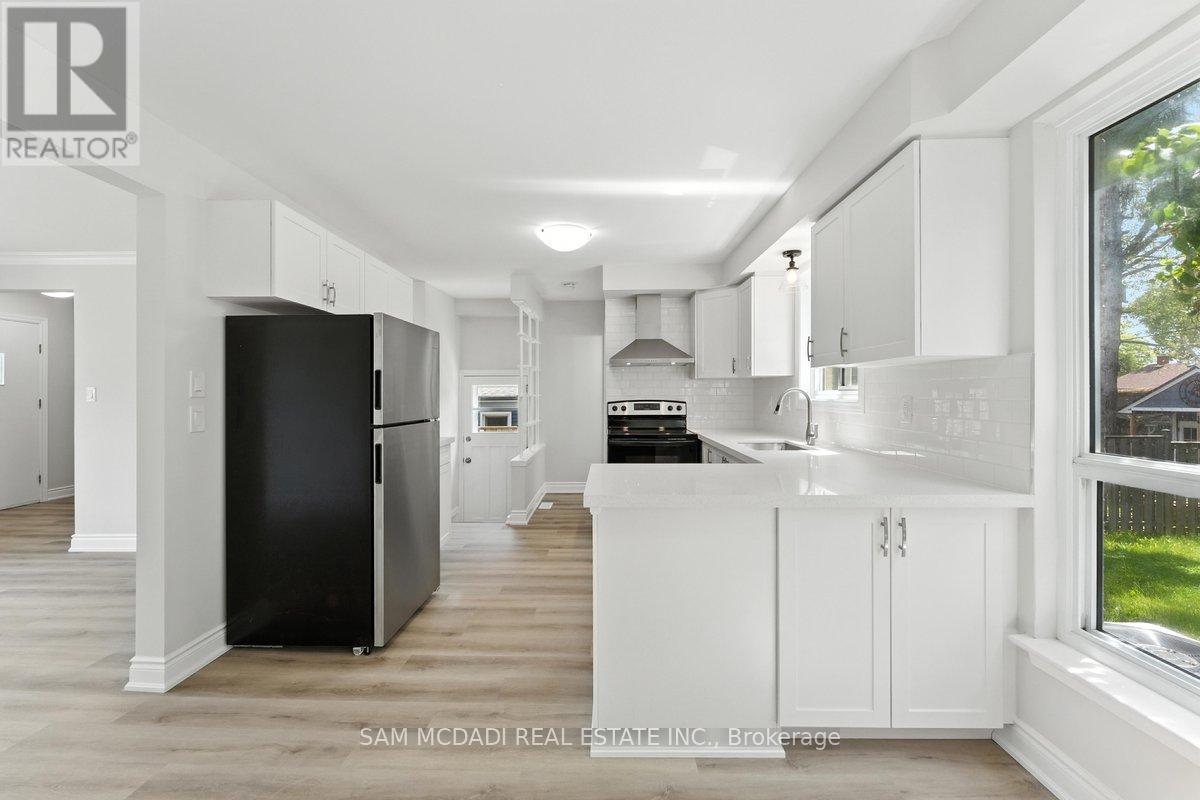 325 Banff Avenue, Oshawa, Ontario  L1J 1L7 - Photo 11 - E13146818