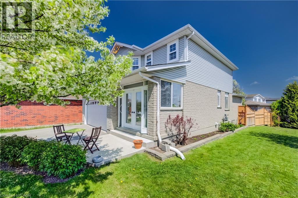1161 Countrystone Drive, Kitchener, Ontario  N2N 3H4 - Photo 4 - 40831103