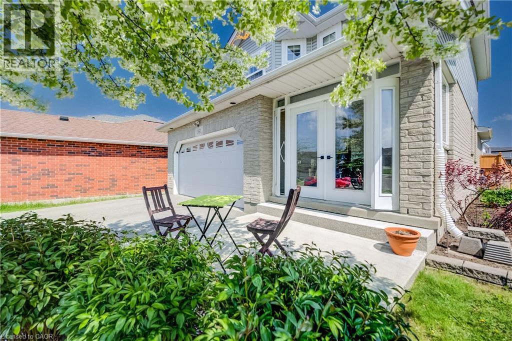 1161 Countrystone Drive, Kitchener, Ontario  N2N 3H4 - Photo 5 - 40831103