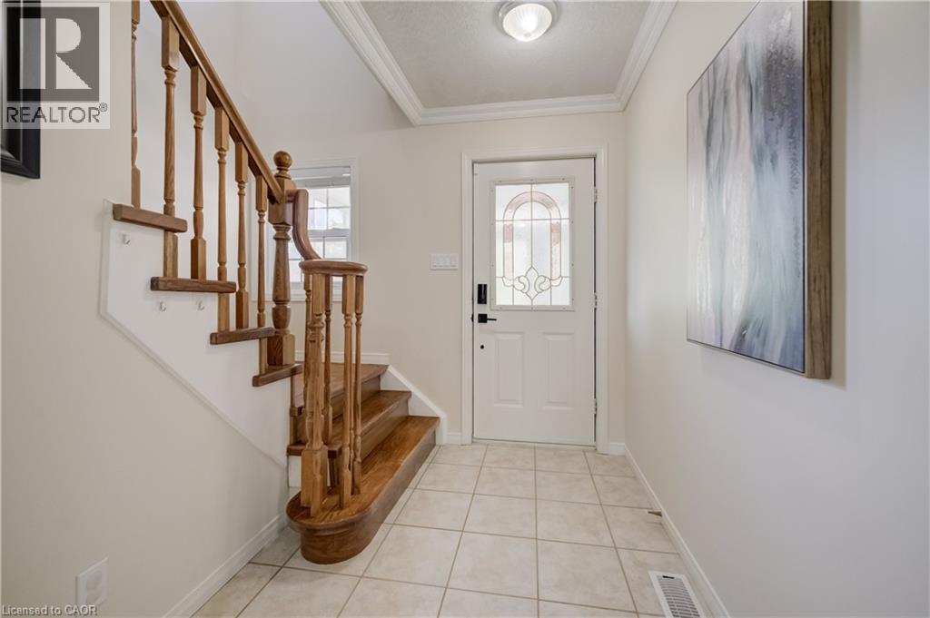 1161 Countrystone Drive, Kitchener, Ontario  N2N 3H4 - Photo 8 - 40831103