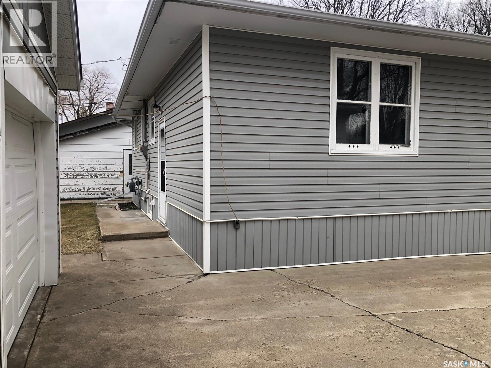 309 Fifth Avenue E, Canora, Saskatchewan  S0A 0L0 - Photo 12 - SK034784
