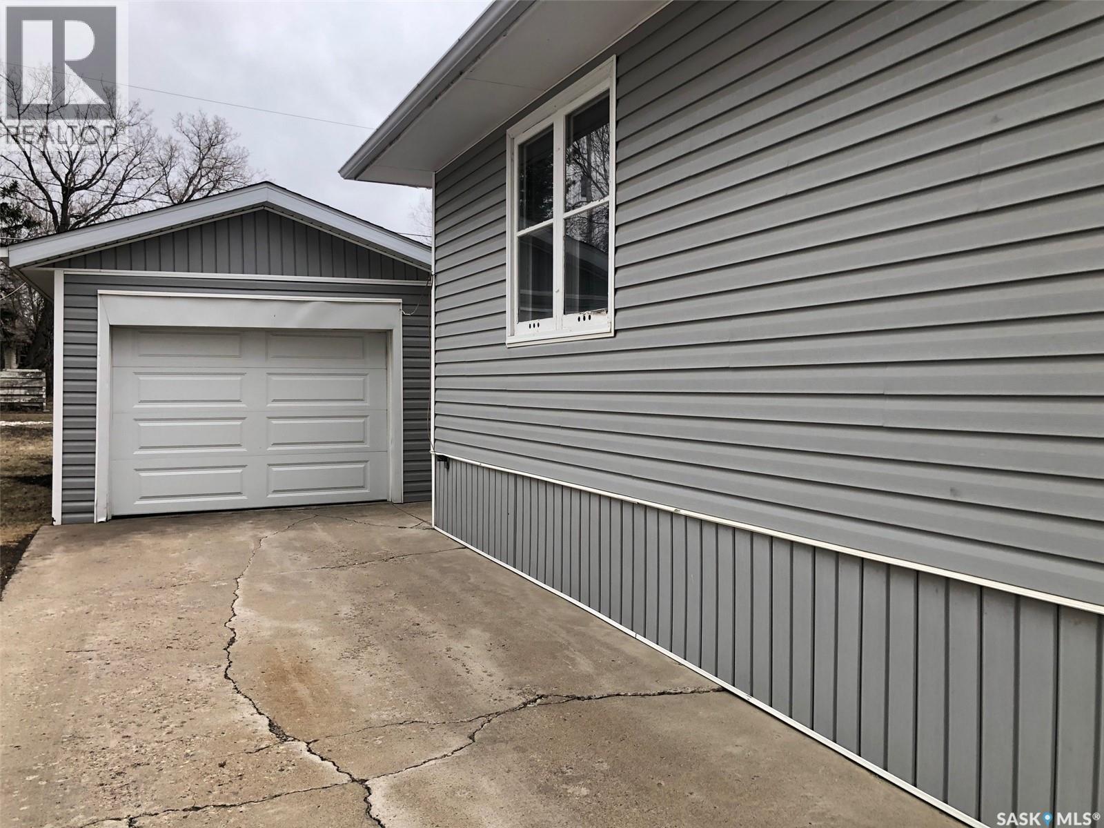 309 Fifth Avenue E, Canora, Saskatchewan  S0A 0L0 - Photo 4 - SK034784