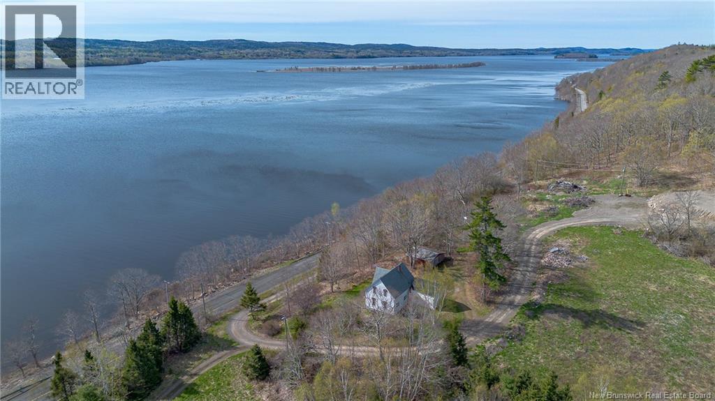 6480 Rte 102, Oak Point, New Brunswick  E5M 2G9 - Photo 4 - NB139126