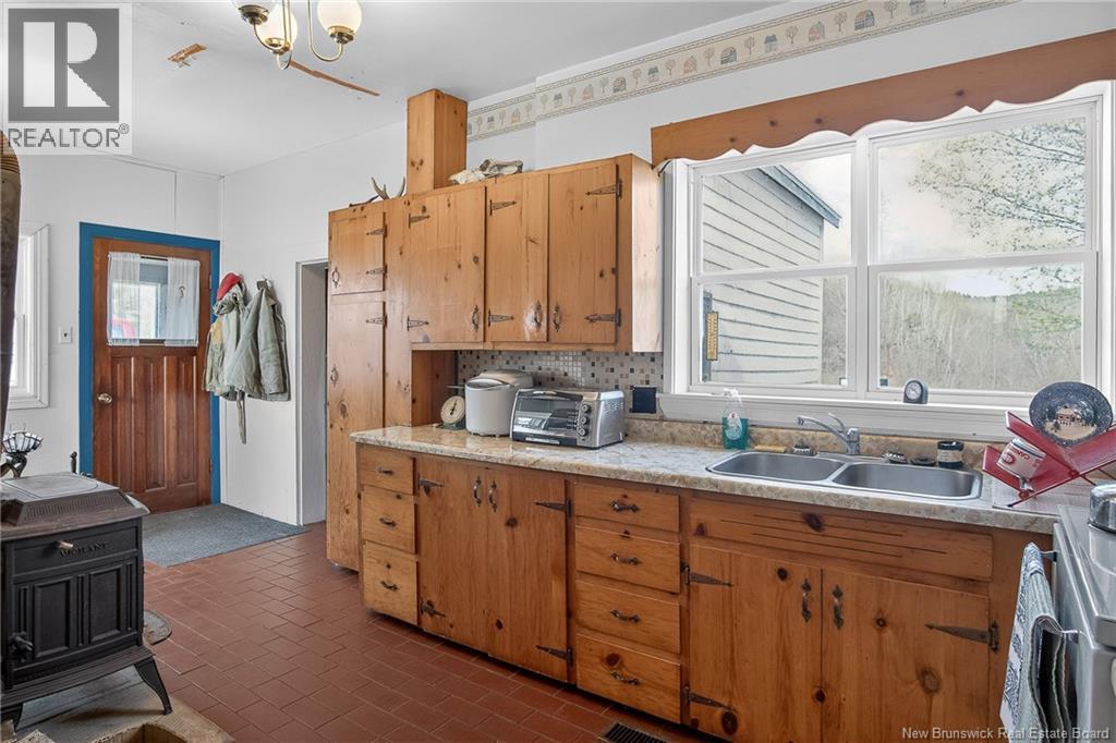 6480 Rte 102, Oak Point, New Brunswick  E5M 2G9 - Photo 11 - NB139126