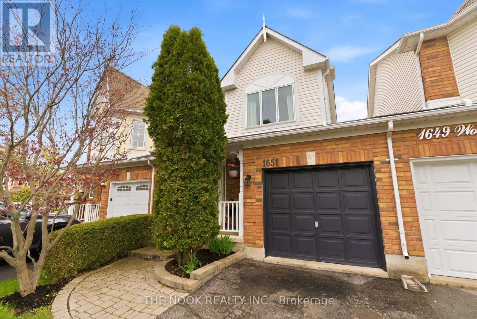 1651 WOODGATE TRAIL, Oshawa, Ontario