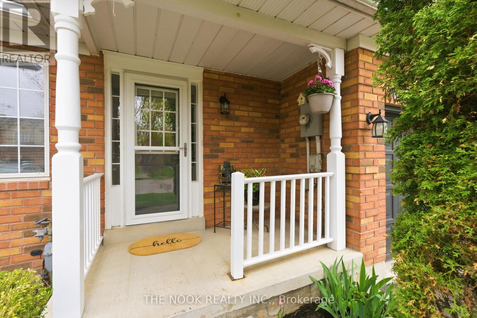 1651 Woodgate Trail, Oshawa, Ontario  L1G 8B5 - Photo 2 - E13147944