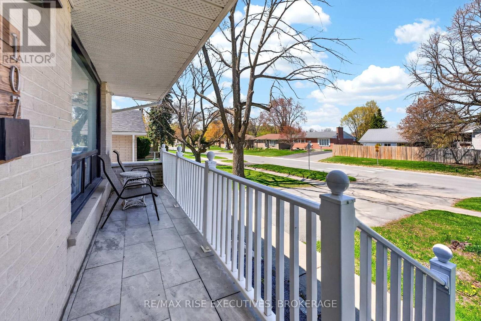 1071 Hudson Drive, Kingston, Ontario  K7M 5K9 - Photo 4 - X13148012