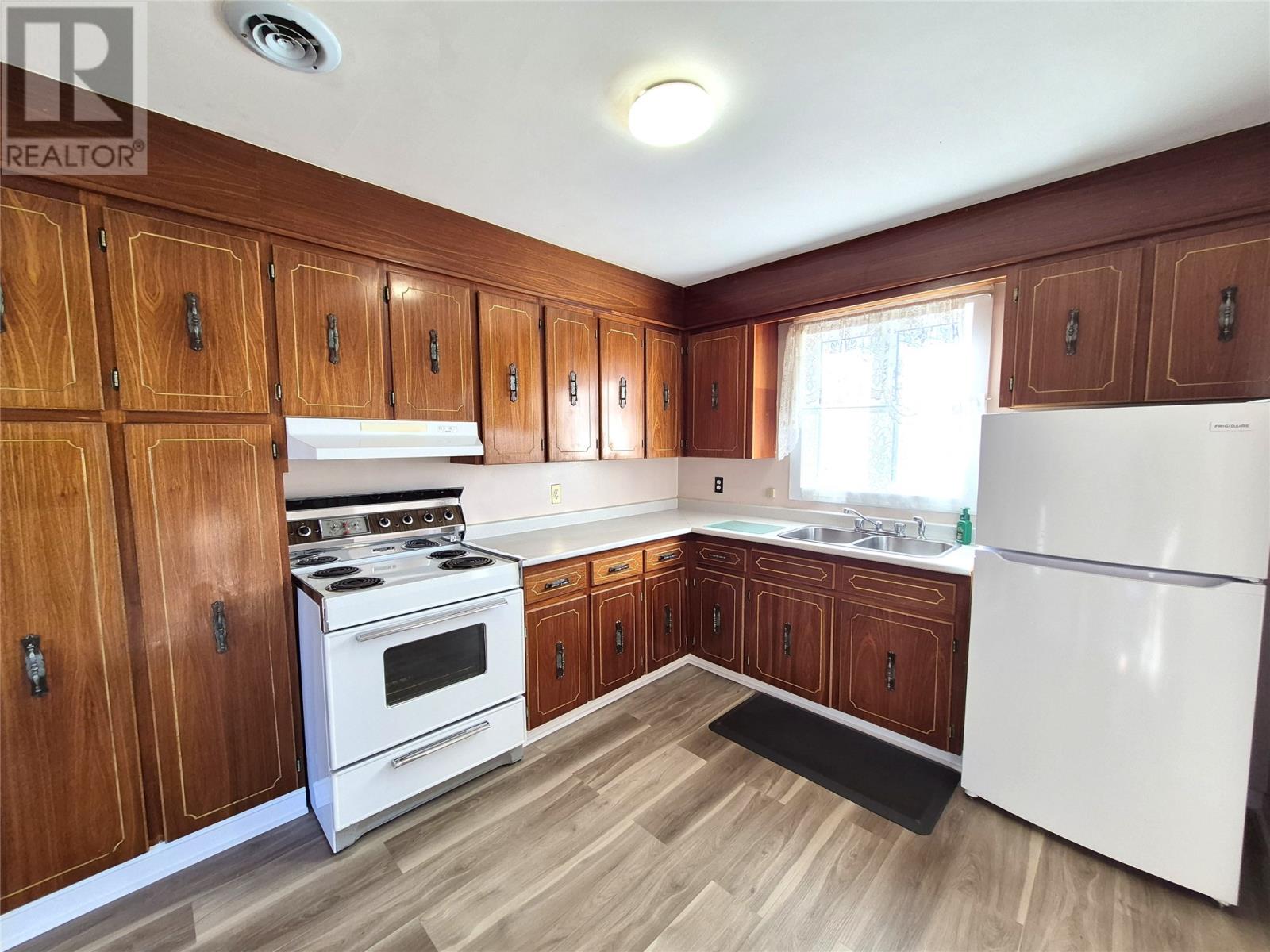 21 Conway Street, Grand Falls-Windsor, Newfoundland & Labrador  A2A 2P4 - Photo 4 - 1297619