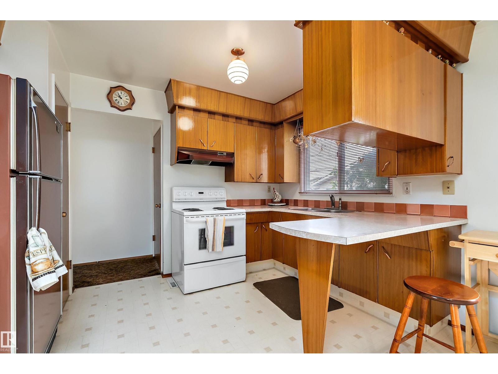 13812 63 St Nw, Edmonton, Alberta  T5A 1R3 - Photo 11 - E4488713
