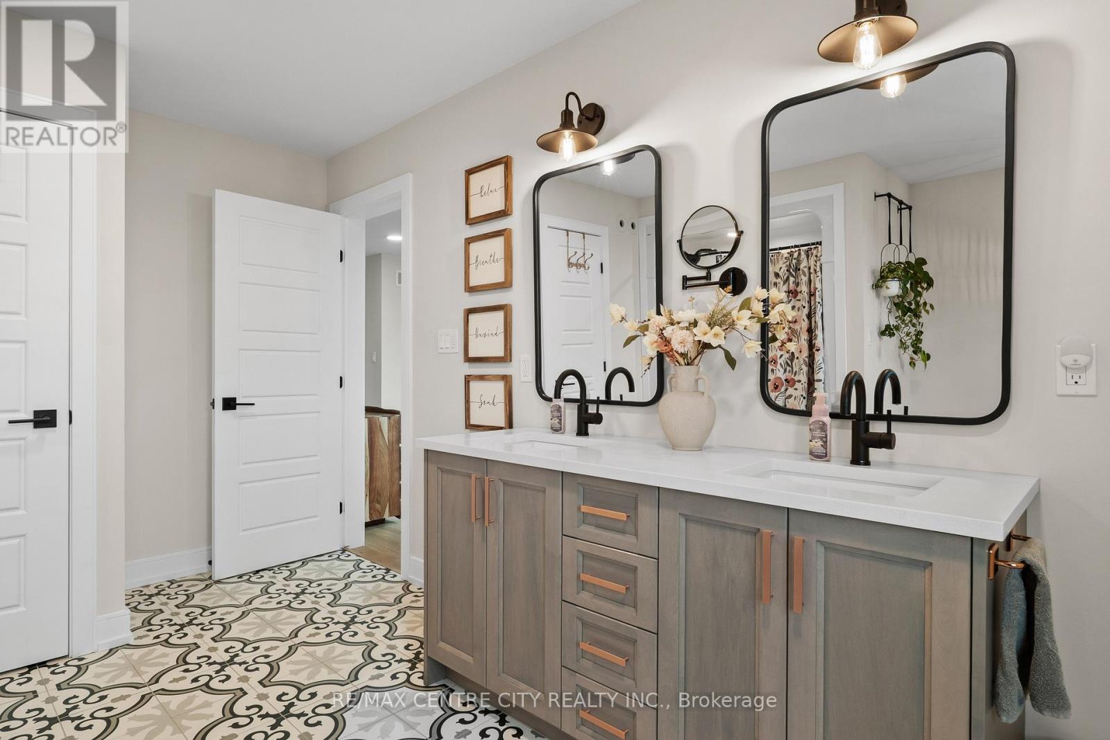76 Styles Drive N, St. Thomas, Ontario  N5R 0M3 - Photo 24 - X13147948