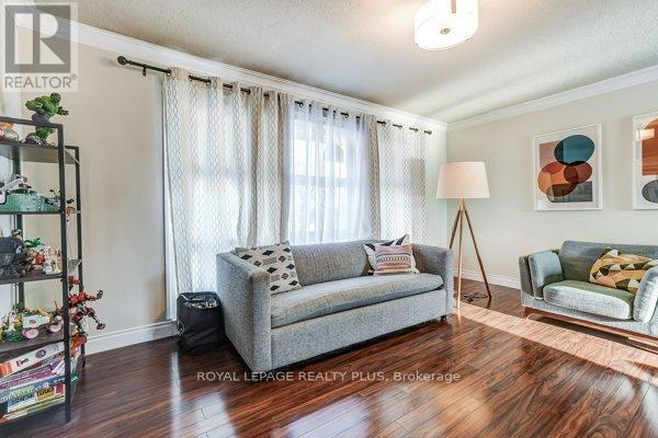 1980 Hartland Drive, Mississauga, Ontario  L5J 1M6 - Photo 5 - W13132642