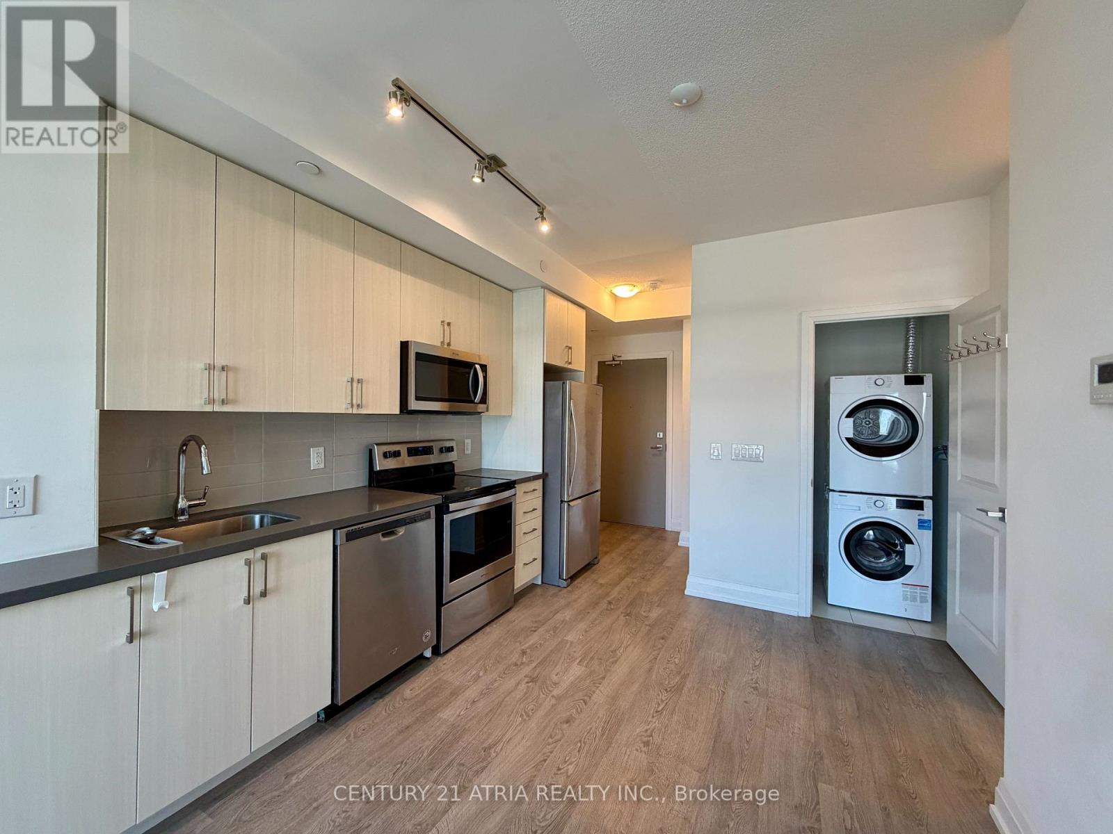 1001 - 591 Sheppard Avenue E, Toronto, Ontario  M2K 0G2 - Photo 3 - C13147964