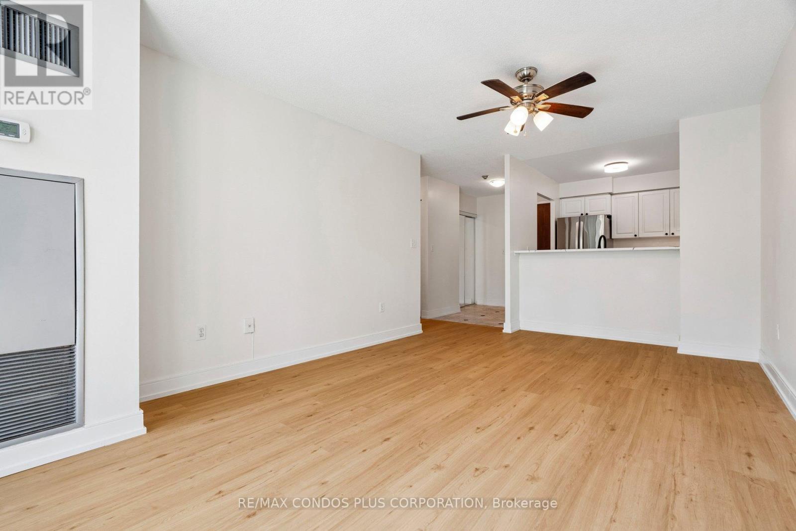 107 - 28 Pemberton Avenue, Toronto, Ontario M2M 4K9 - Photo 6 - C13148052