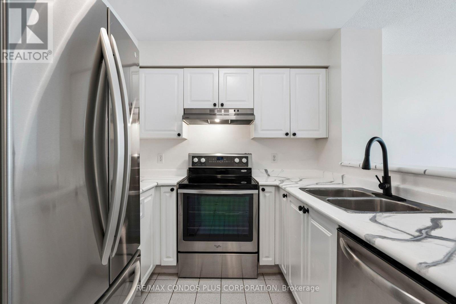 107 - 28 Pemberton Avenue, Toronto, Ontario M2M 4K9 - Photo 8 - C13148052