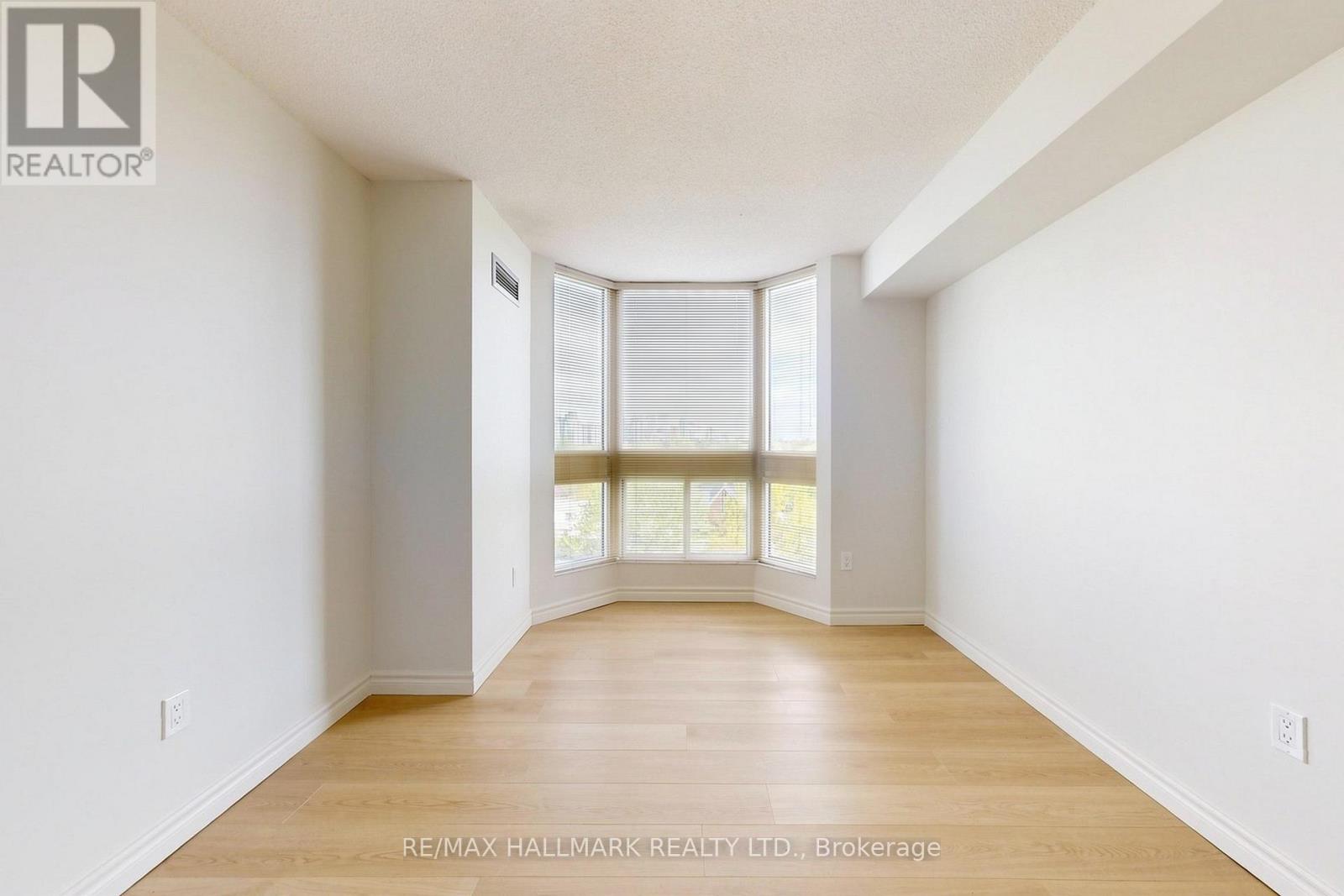 911 - 10 Kenneth Avenue, Toronto, Ontario  M2N 6K6 - Photo 22 - C13148088