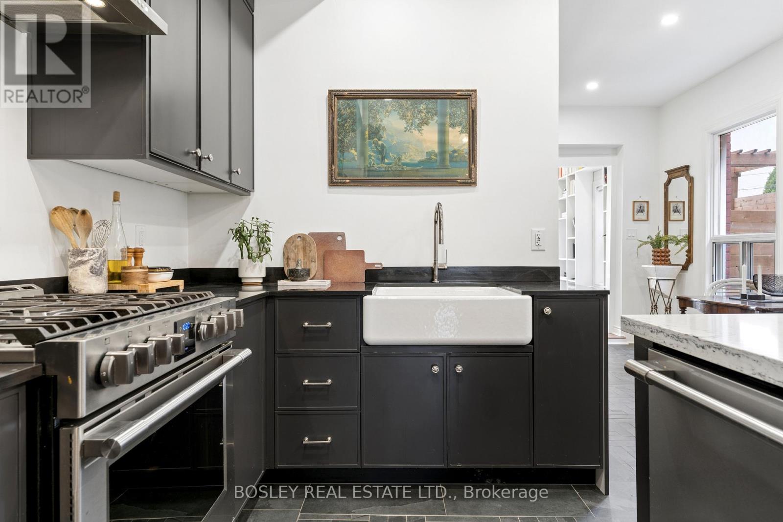 40 Halton Street, Toronto, Ontario  M6J 1R3 - Photo 13 - C13148100