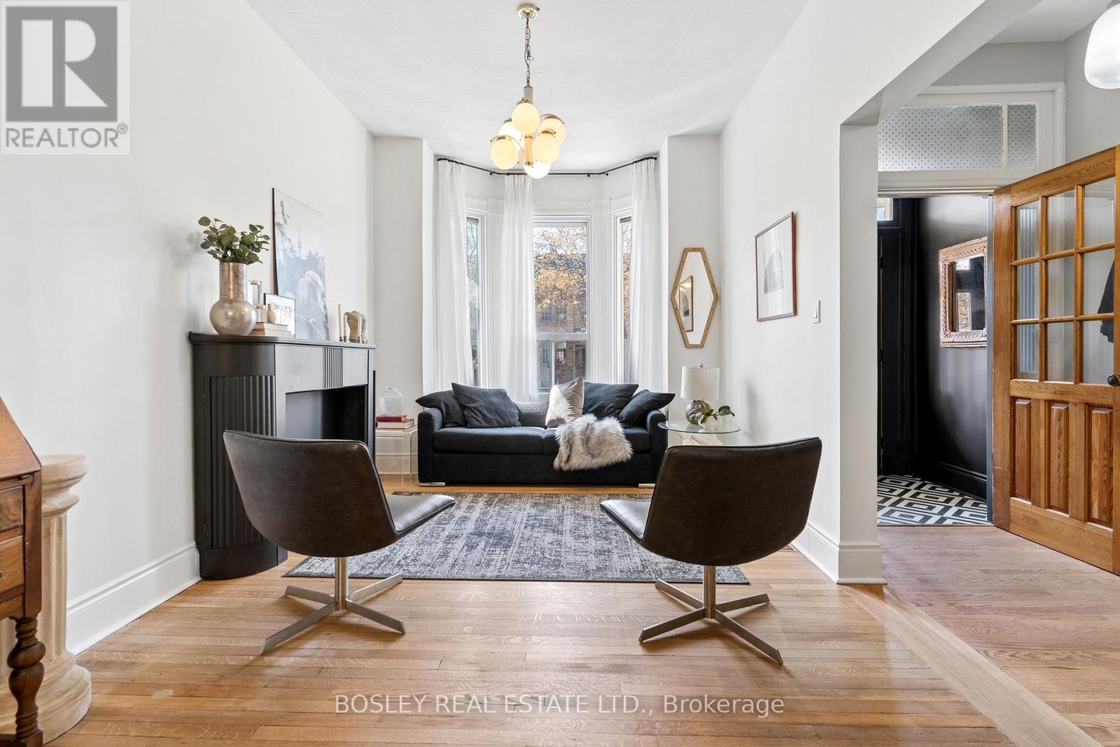 40 Halton Street, Toronto, Ontario  M6J 1R3 - Photo 7 - C13148100