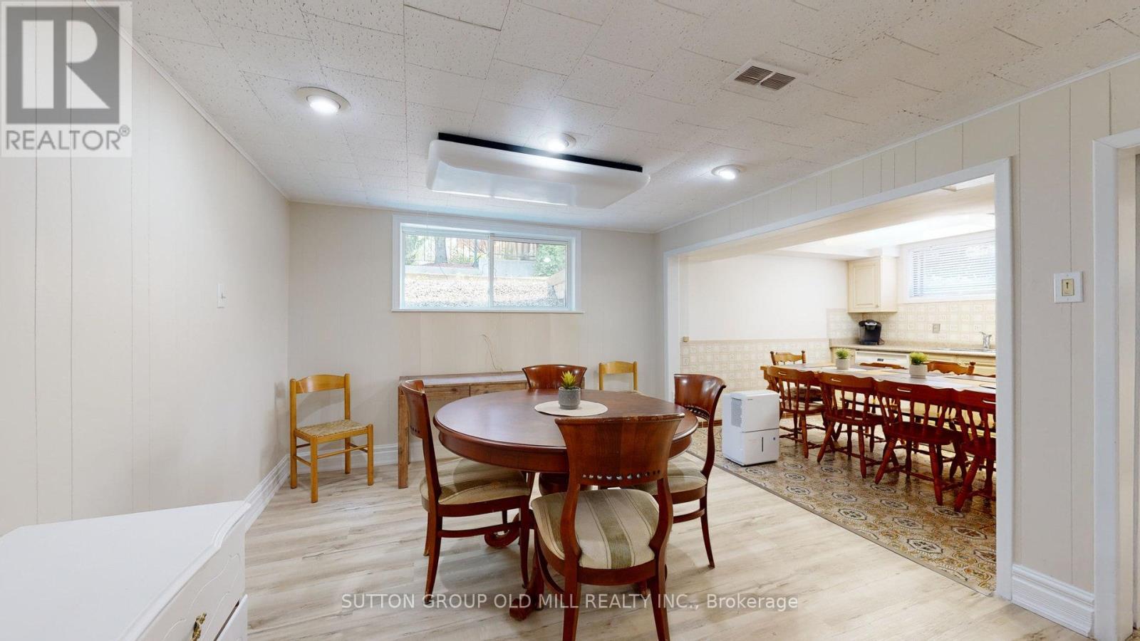 9 Westmount Park Road, Toronto, Ontario  M9P 1R4 - Photo 26 - W13147660