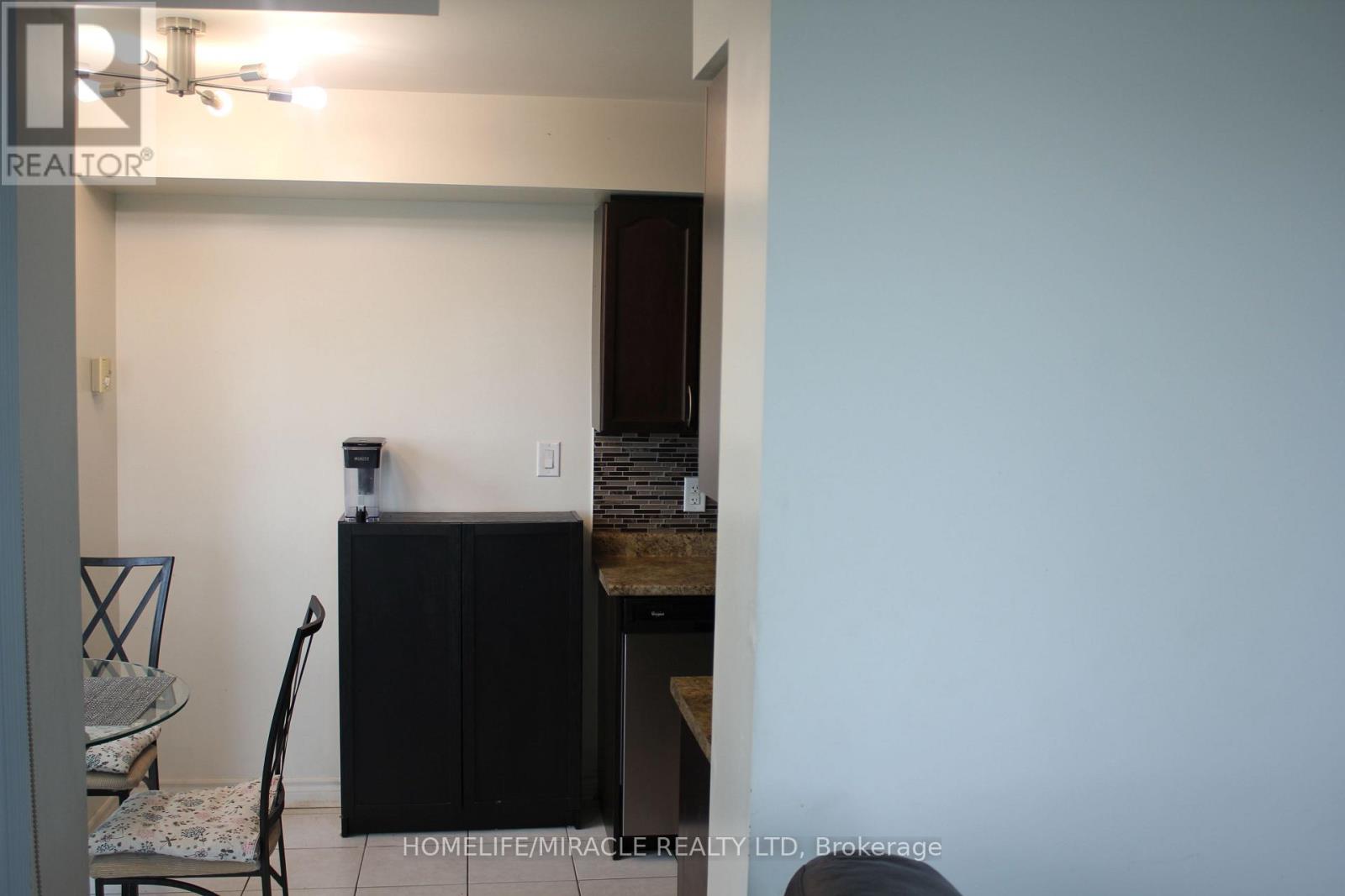 1608 - 88 Grangeway Avenue, Toronto, Ontario  M1H 0A2 - Photo 4 - E13147962