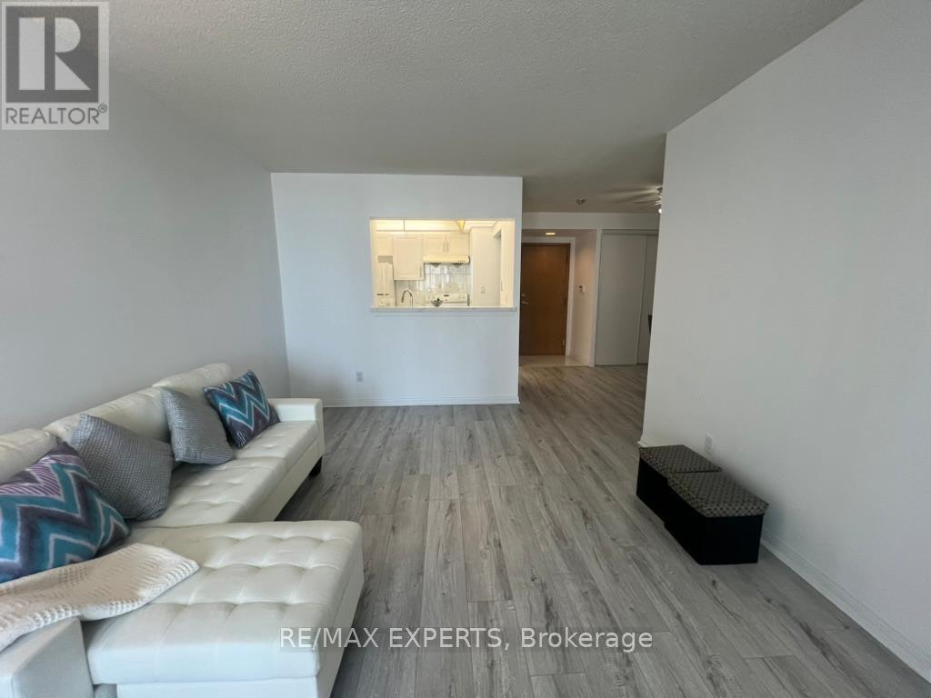 819 - 88 Corporate Drive, Toronto, Ontario  M1H 3G6 - Photo 4 - E13148056