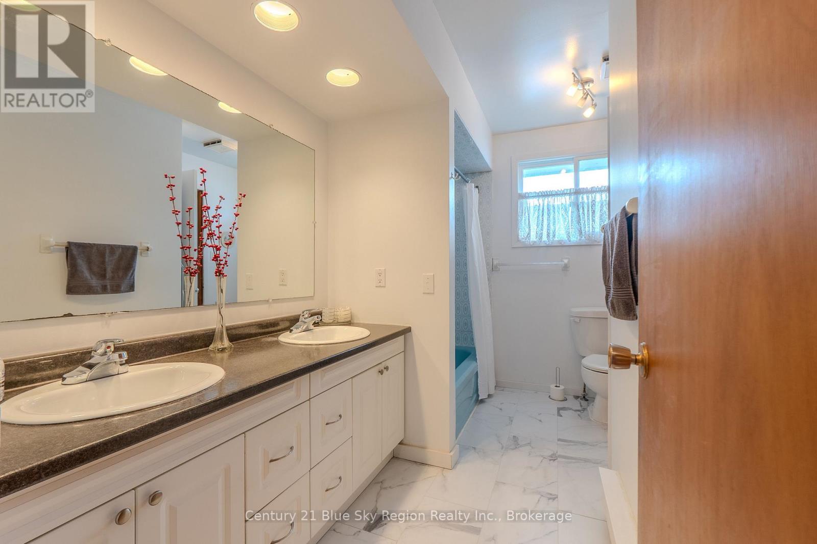 1064 Premier Road, North Bay, Ontario  P1A 2J1 - Photo 23 - X13148072